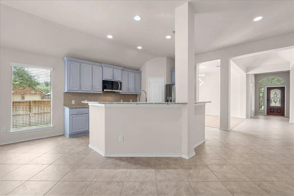2805 Enchanted Lake Drive Pearland, TX 77584