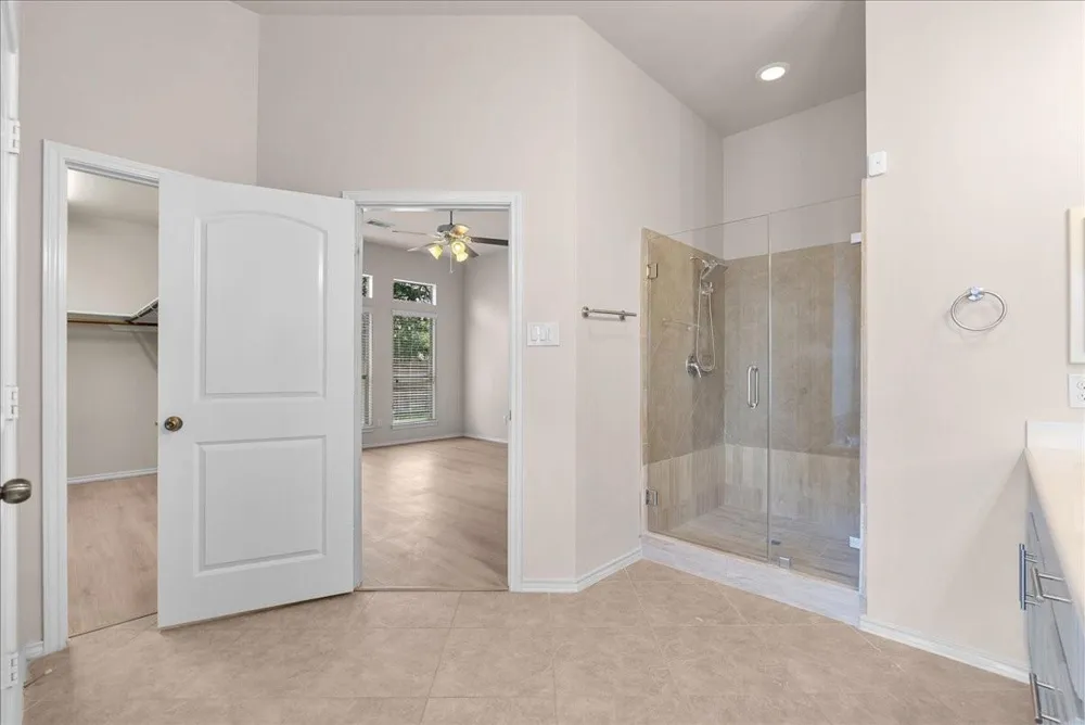 2805 Enchanted Lake Drive Pearland, TX 77584