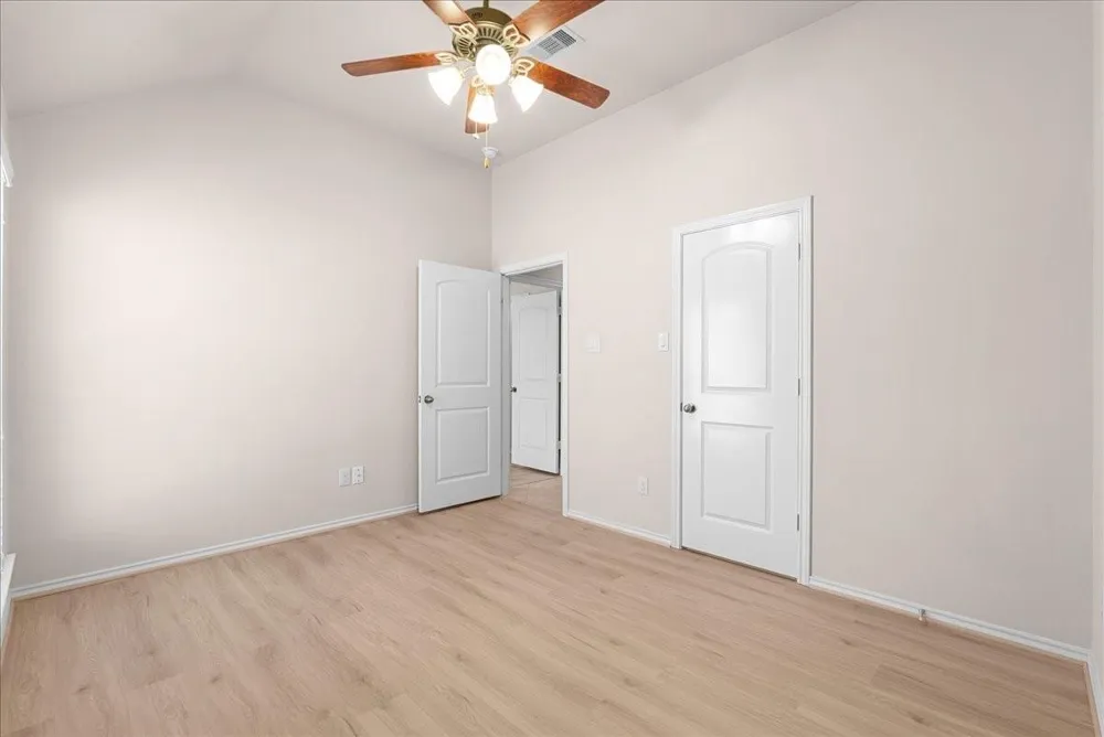 2805 Enchanted Lake Drive Pearland, TX 77584