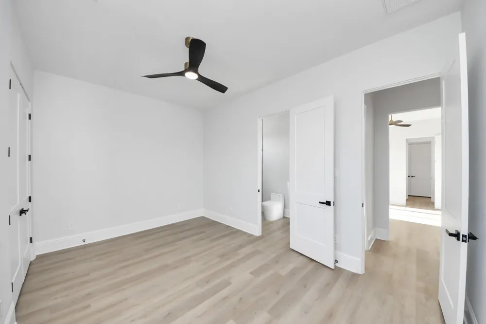 299 Peninsula Point Drive Montgomery, TX 77356