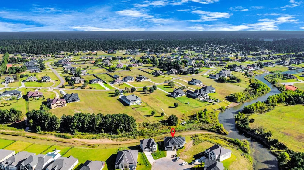 299 Peninsula Point Drive Montgomery, TX 77356