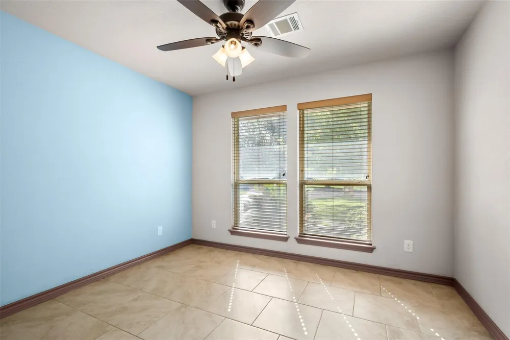 1519 Felder Street Navasota, TX 77868