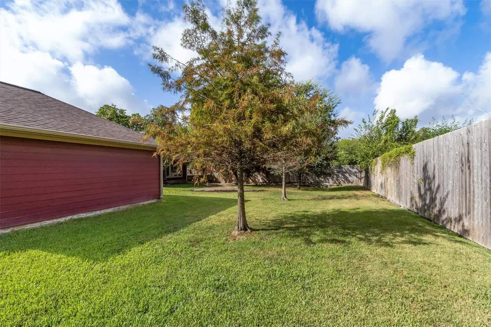 1519 Felder Street Navasota, TX 77868