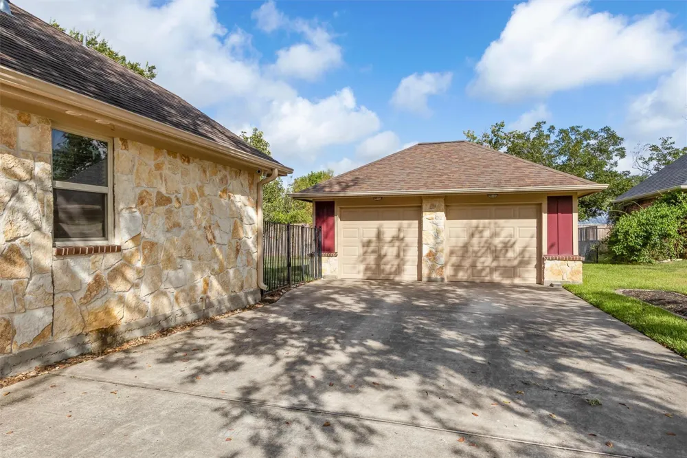 1519 Felder Street Navasota, TX 77868