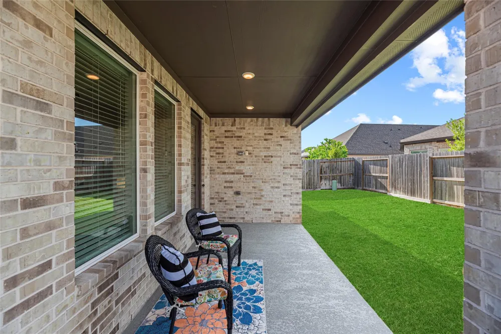 18730 Sweetwater Springs Dr Drive Cypress, TX 77433