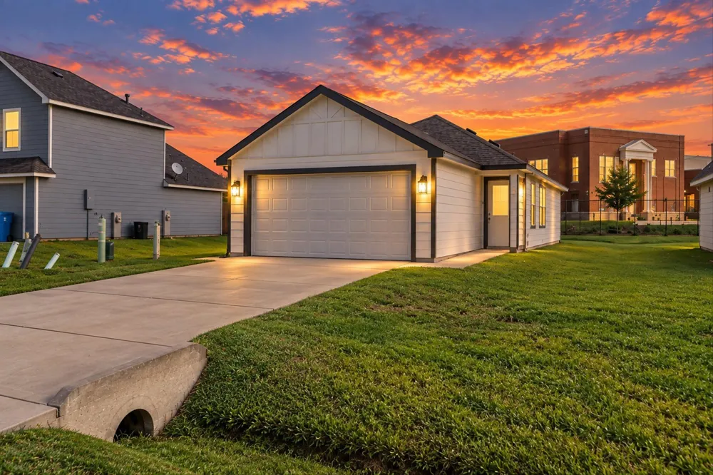 2012 Road 5714 Cleveland, TX 77327