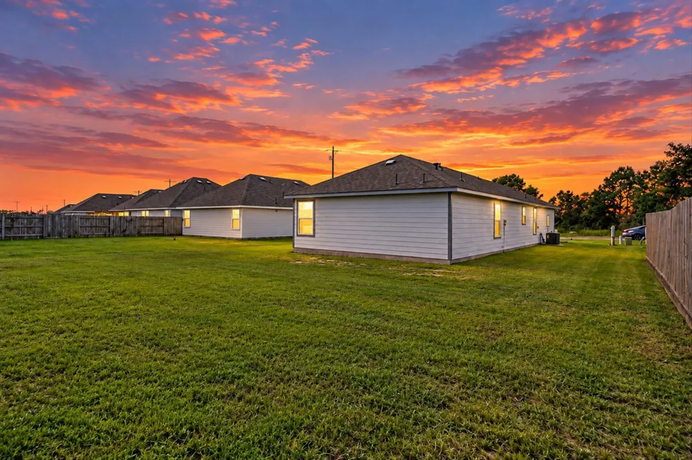 2012 Road 5714 Cleveland, TX 77327