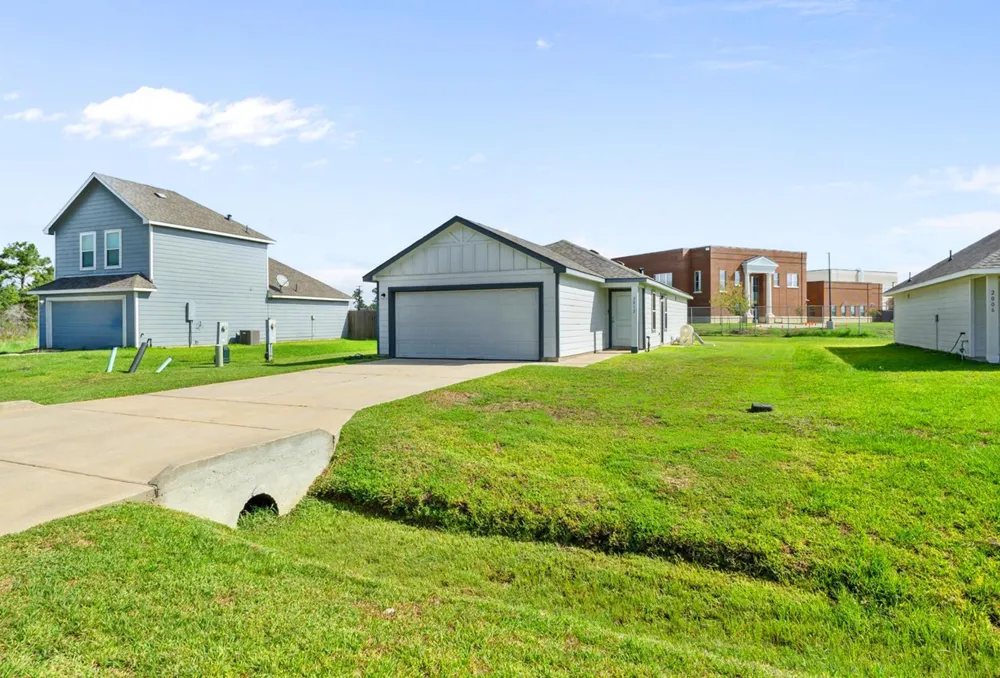 2012 Road 5714 Cleveland, TX 77327