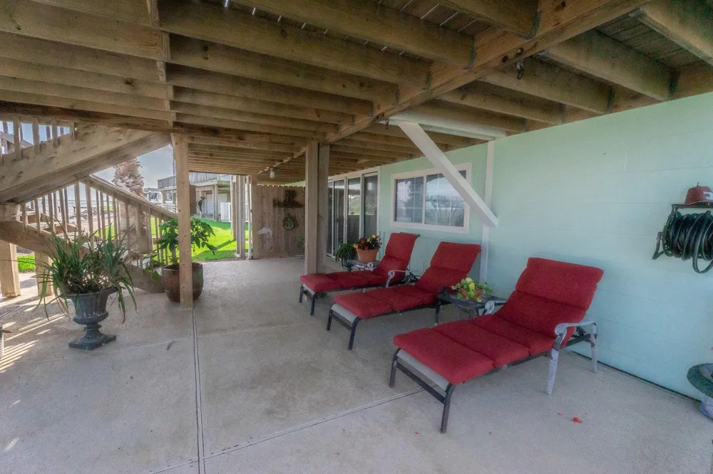 1417 8th Street Dickinson, TX 77539