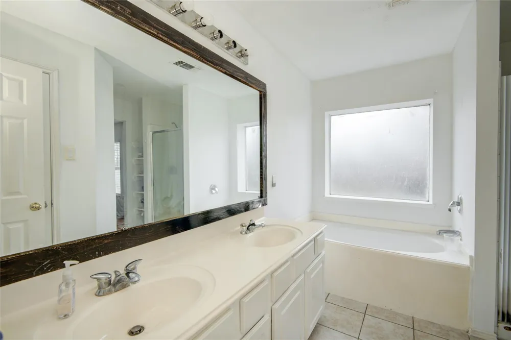21002 Vista Trace Drive Houston, TX 77073