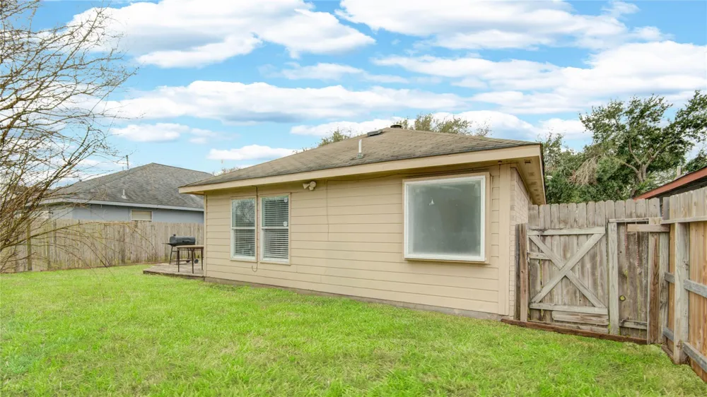 21002 Vista Trace Drive Houston, TX 77073