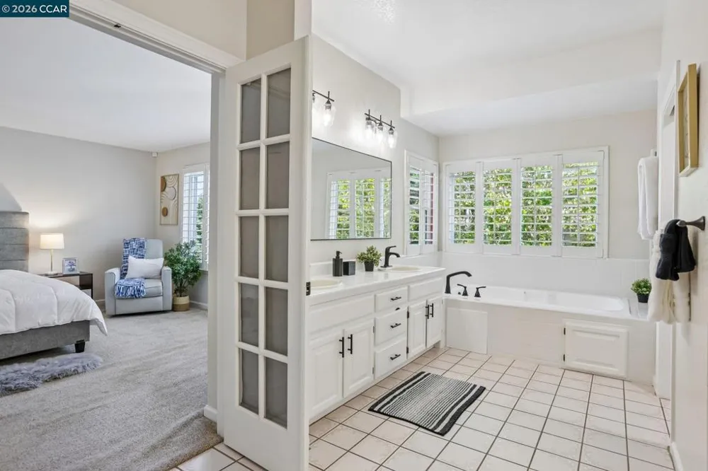 384 Via Loma Morgan Hill, CA 95037
