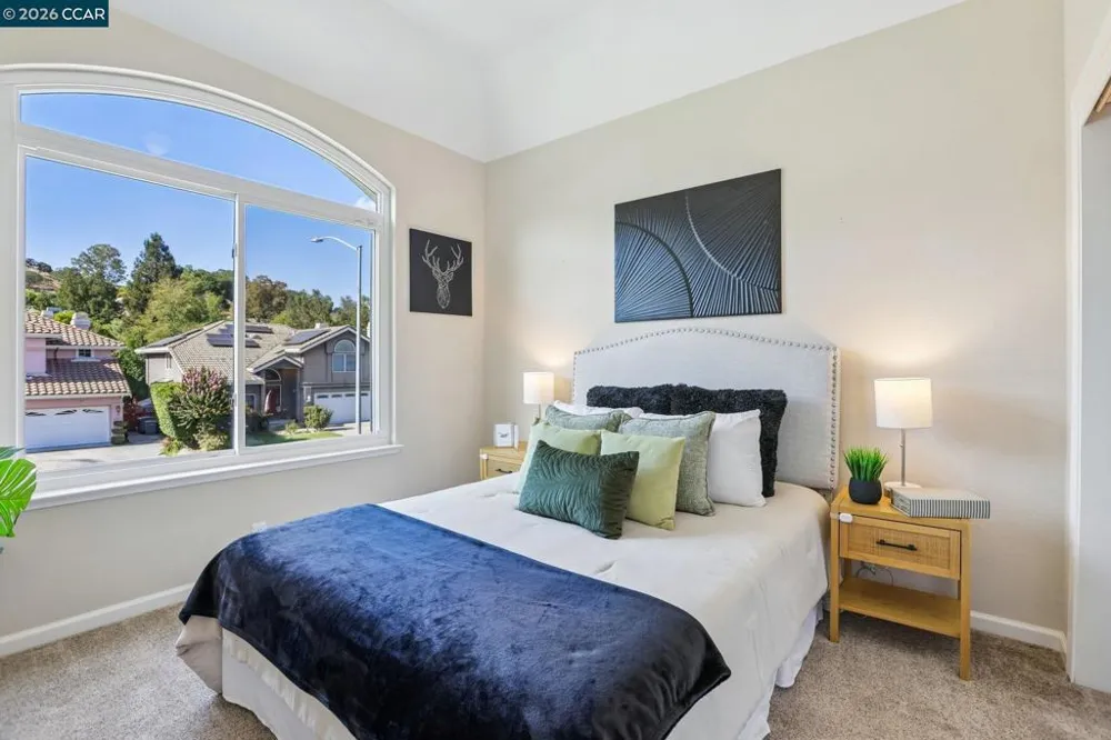 384 Via Loma Morgan Hill, CA 95037