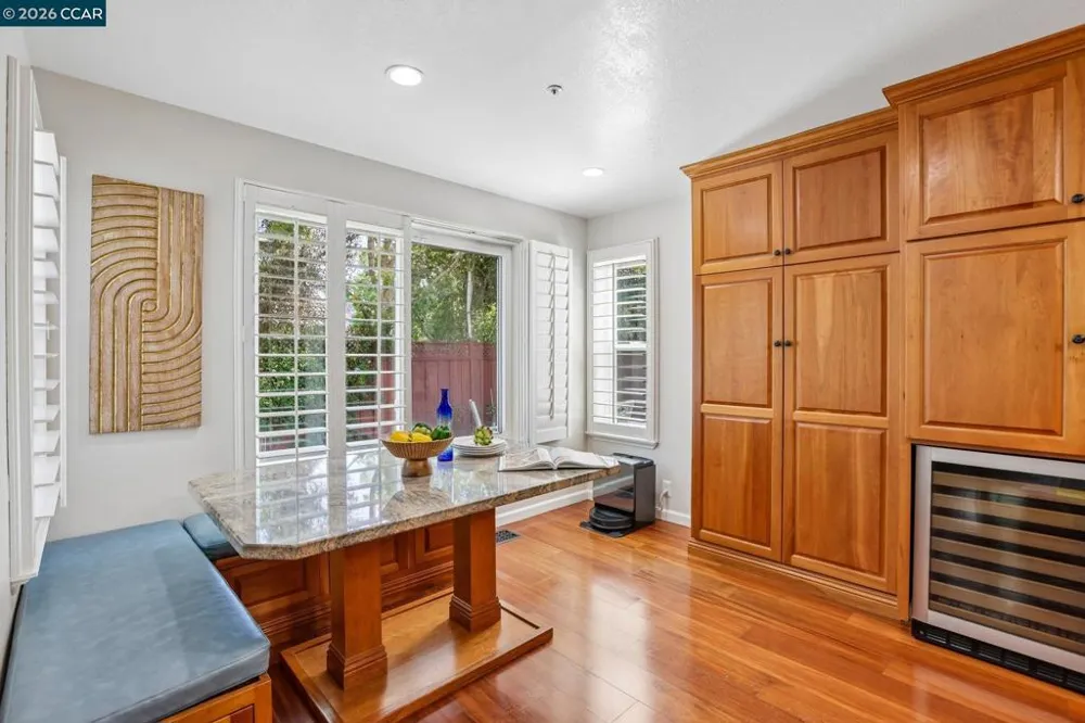 384 Via Loma Morgan Hill, CA 95037