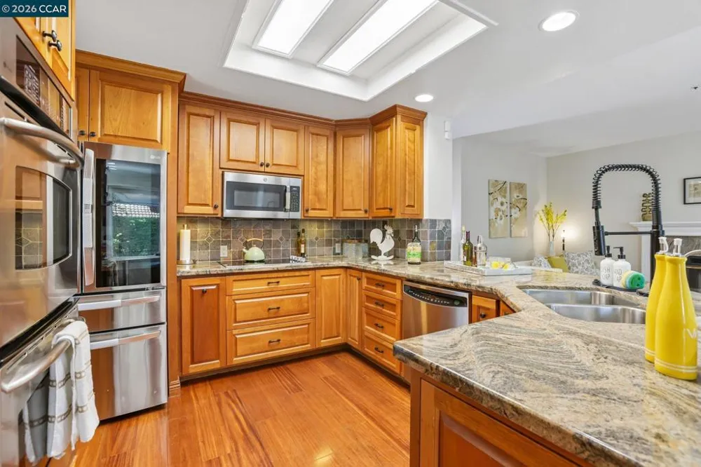 384 Via Loma Morgan Hill, CA 95037