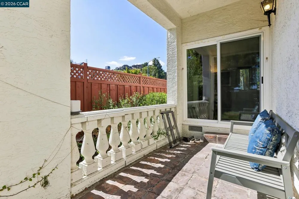 384 Via Loma Morgan Hill, CA 95037