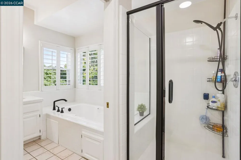 384 Via Loma Morgan Hill, CA 95037
