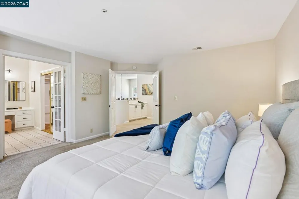 384 Via Loma Morgan Hill, CA 95037