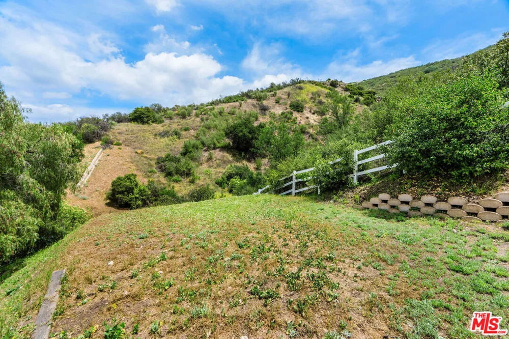 204 Bell Canyon Road Bell Canyon, CA 91307