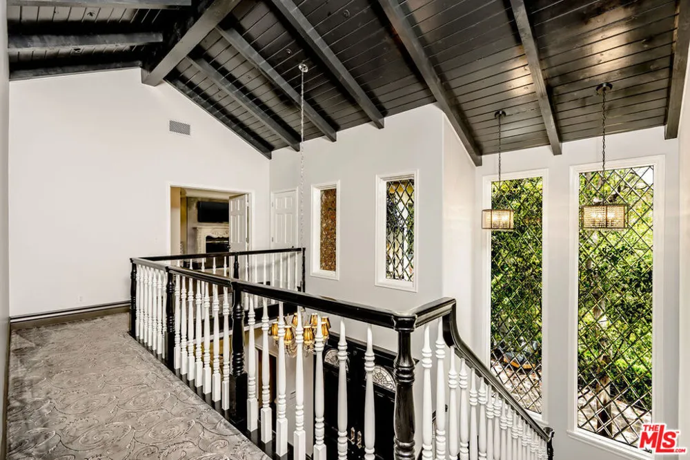 204 Bell Canyon Road Bell Canyon, CA 91307