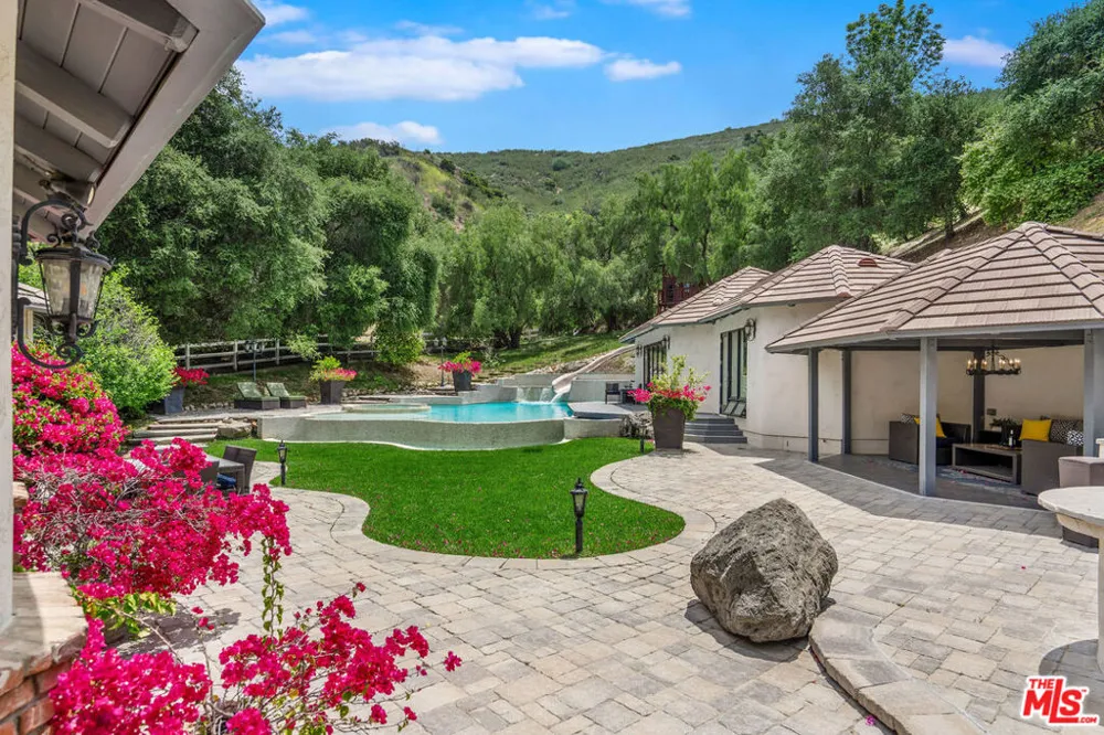 204 Bell Canyon Road Bell Canyon, CA 91307
