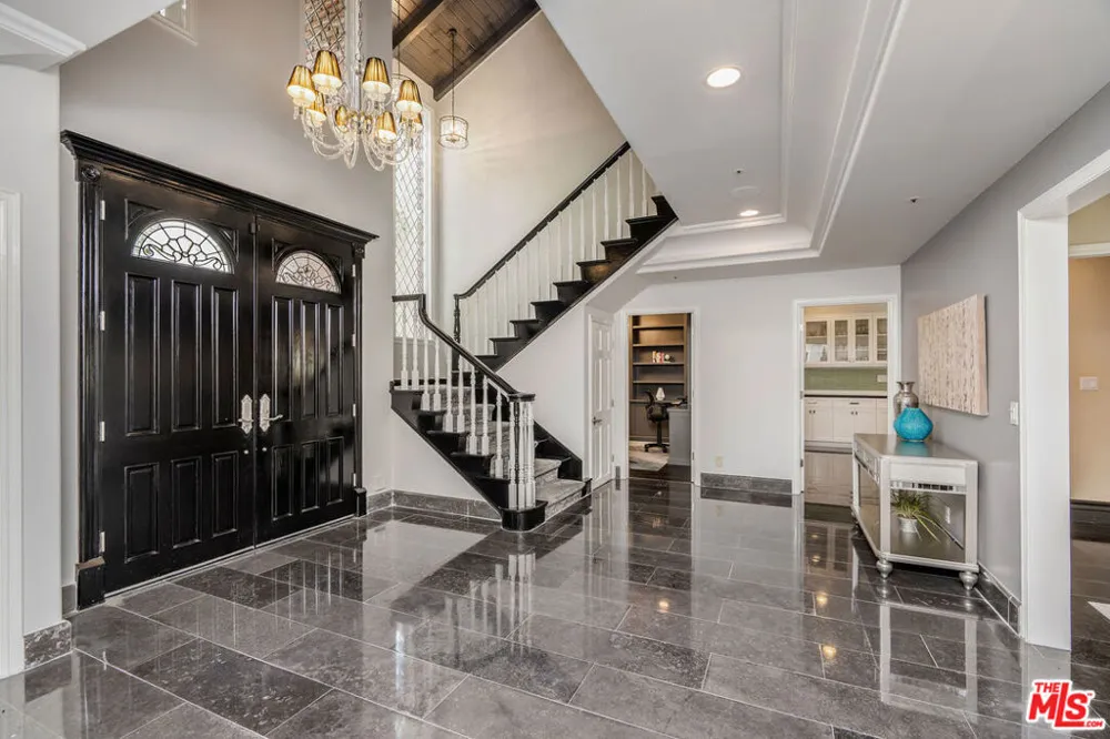 204 Bell Canyon Road Bell Canyon, CA 91307