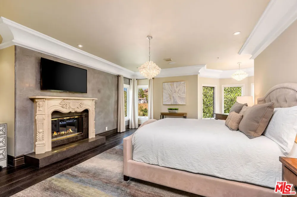 204 Bell Canyon Road Bell Canyon, CA 91307