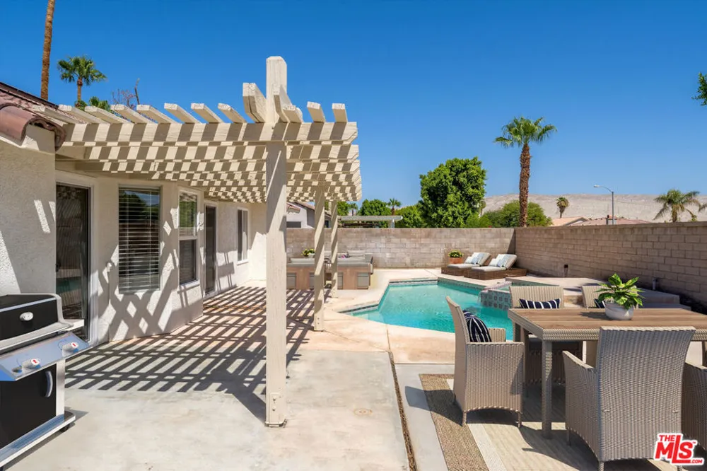 30488 Colonial Drive Cathedral City, CA 92234