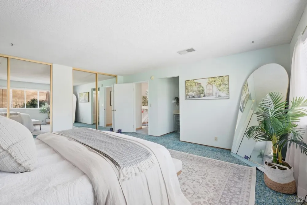 180 Carlisle Way Benicia, CA 94510