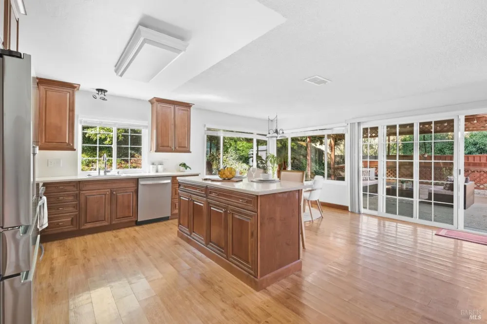 180 Carlisle Way Benicia, CA 94510