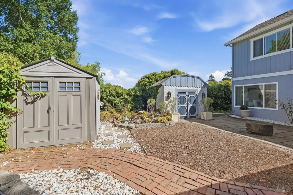 180 Carlisle Way Benicia, CA 94510