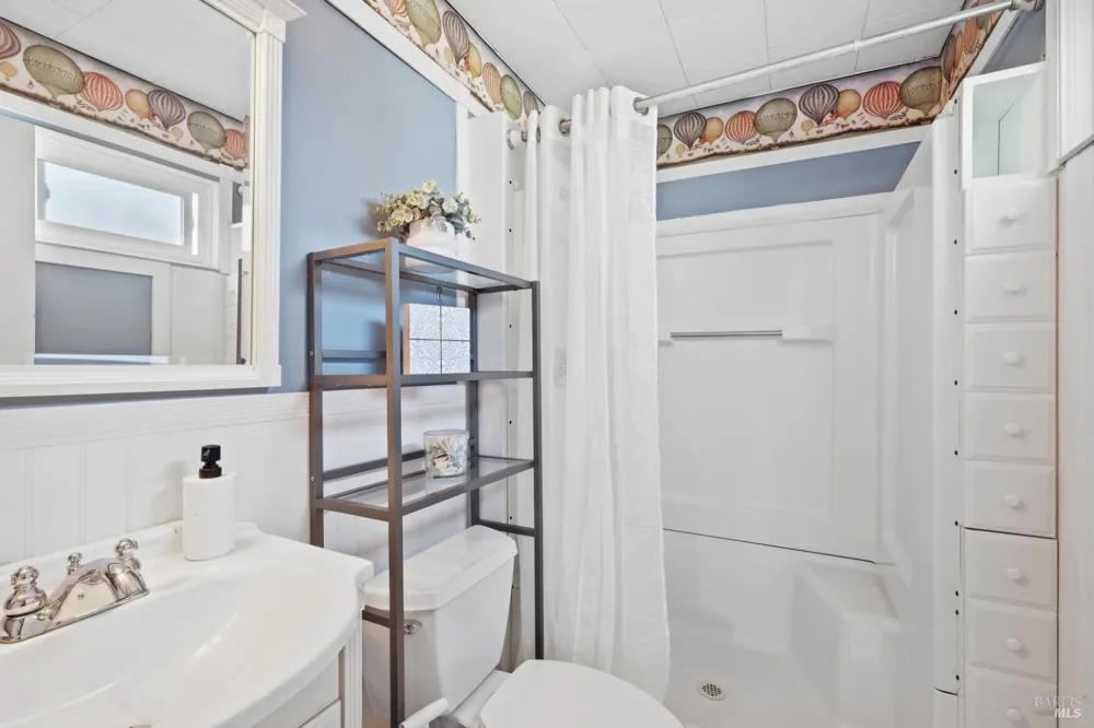 180 Carlisle Way Benicia, CA 94510