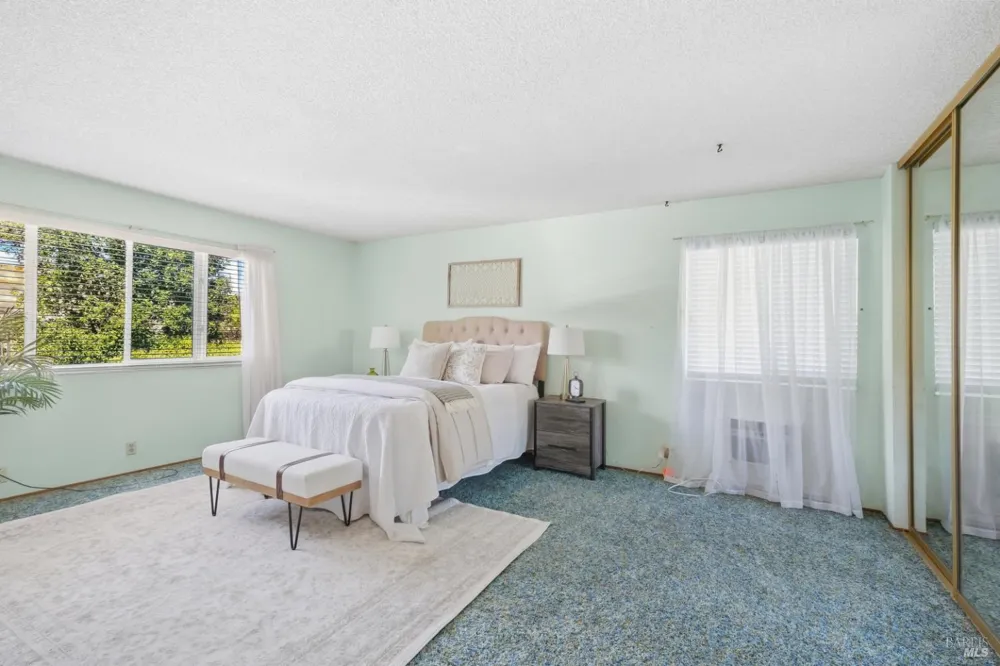 180 Carlisle Way Benicia, CA 94510