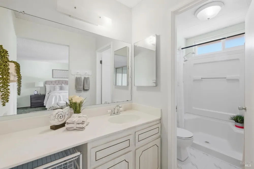 180 Carlisle Way Benicia, CA 94510