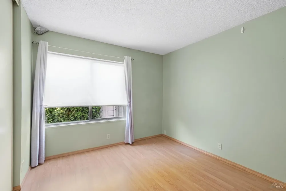 180 Carlisle Way Benicia, CA 94510