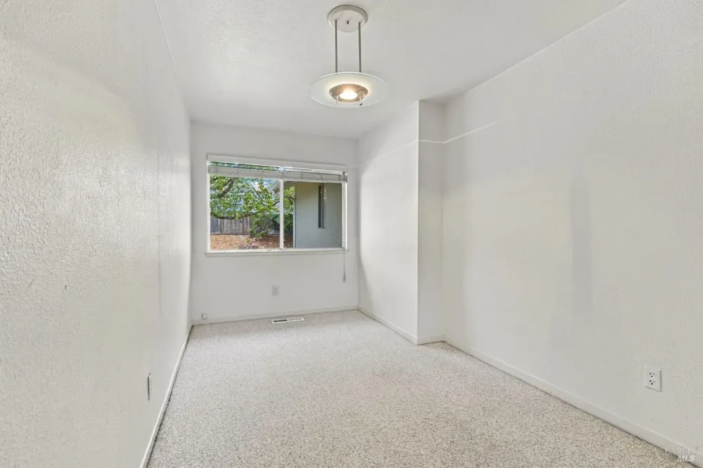 25 San Aleso Court Novato, CA 94945