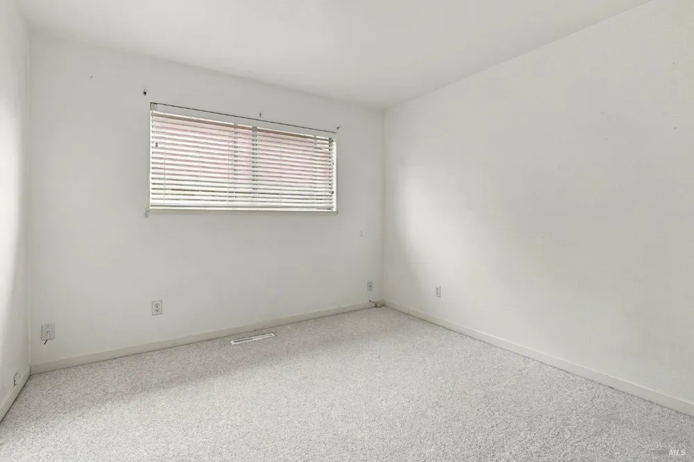 25 San Aleso Court Novato, CA 94945