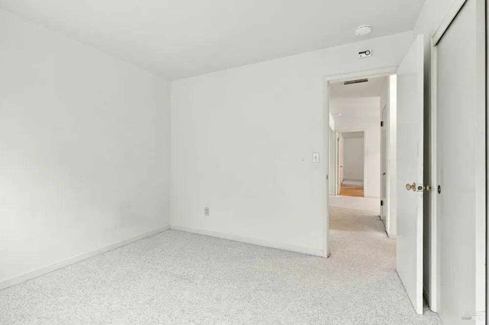 25 San Aleso Court Novato, CA 94945