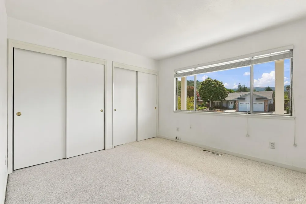 25 San Aleso Court Novato, CA 94945