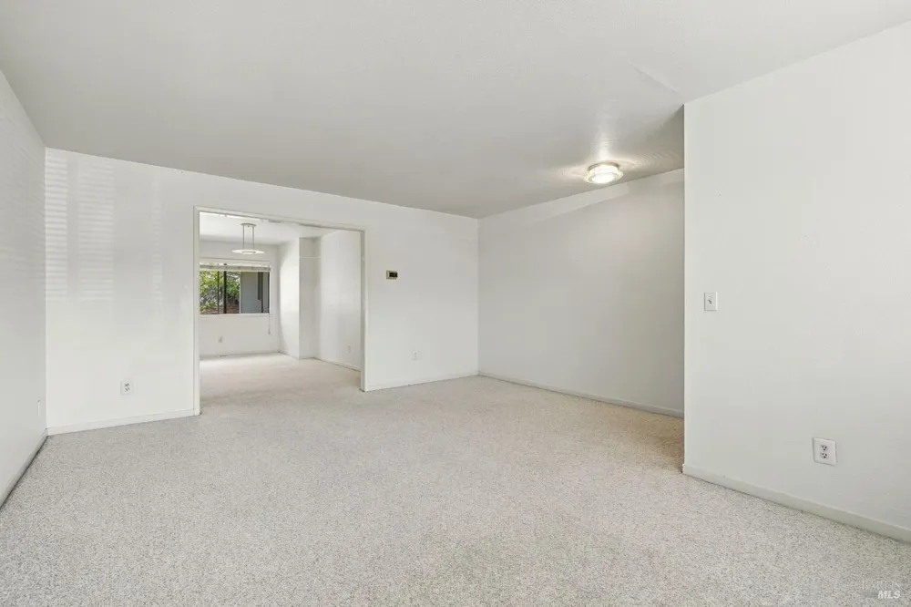 25 San Aleso Court Novato, CA 94945