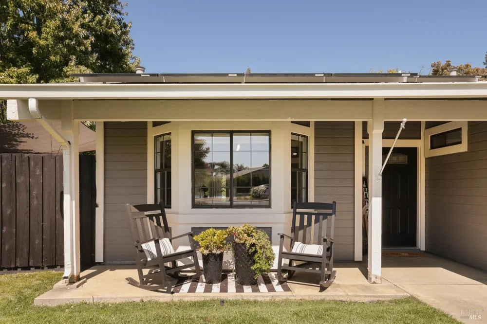 372 Kendrick Lane Vacaville, CA 95687