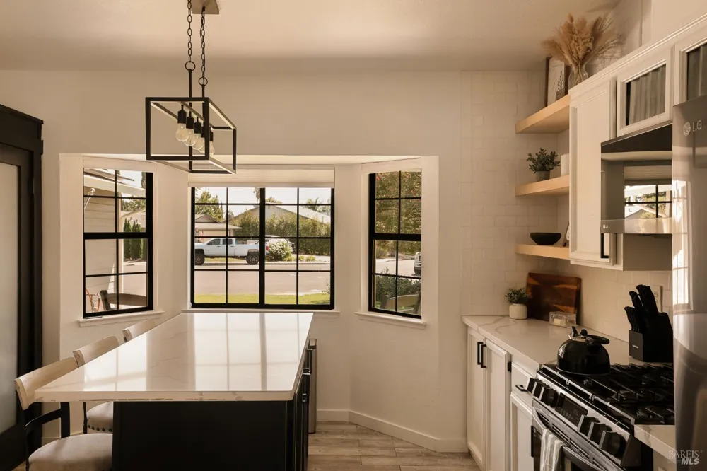 372 Kendrick Lane Vacaville, CA 95687