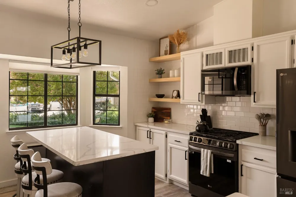 372 Kendrick Lane Vacaville, CA 95687
