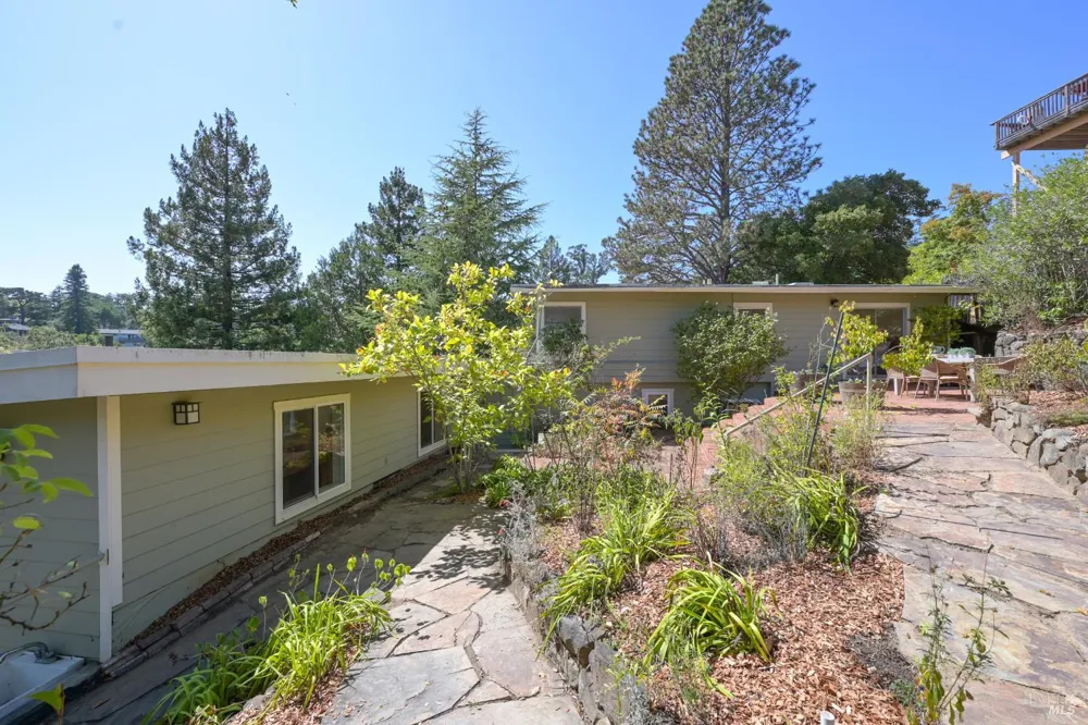 110 Willow Avenue Fairfax, CA 94930