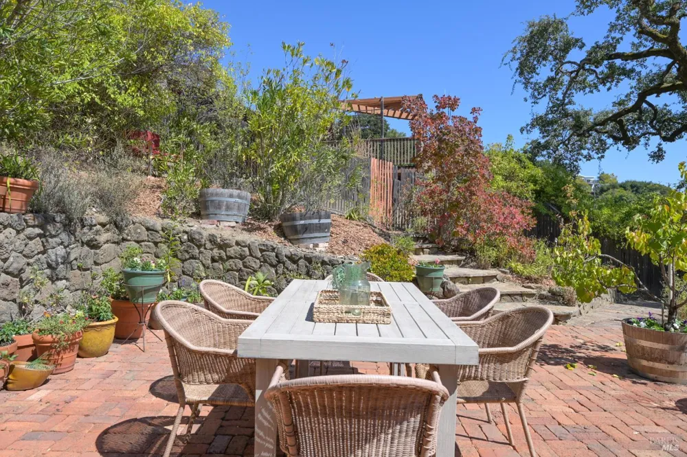 110 Willow Avenue Fairfax, CA 94930
