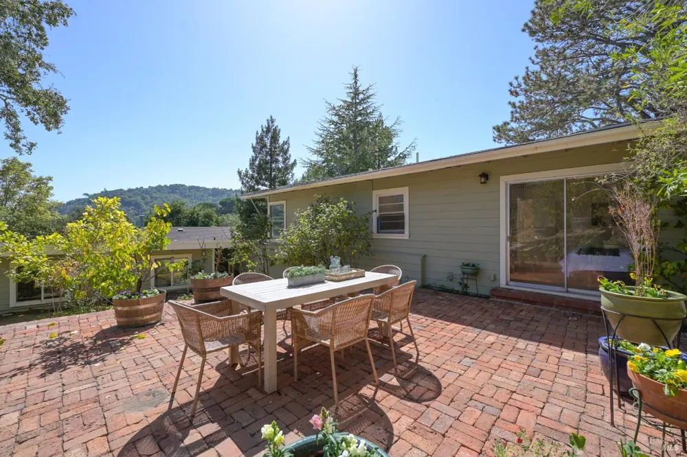 110 Willow Avenue Fairfax, CA 94930