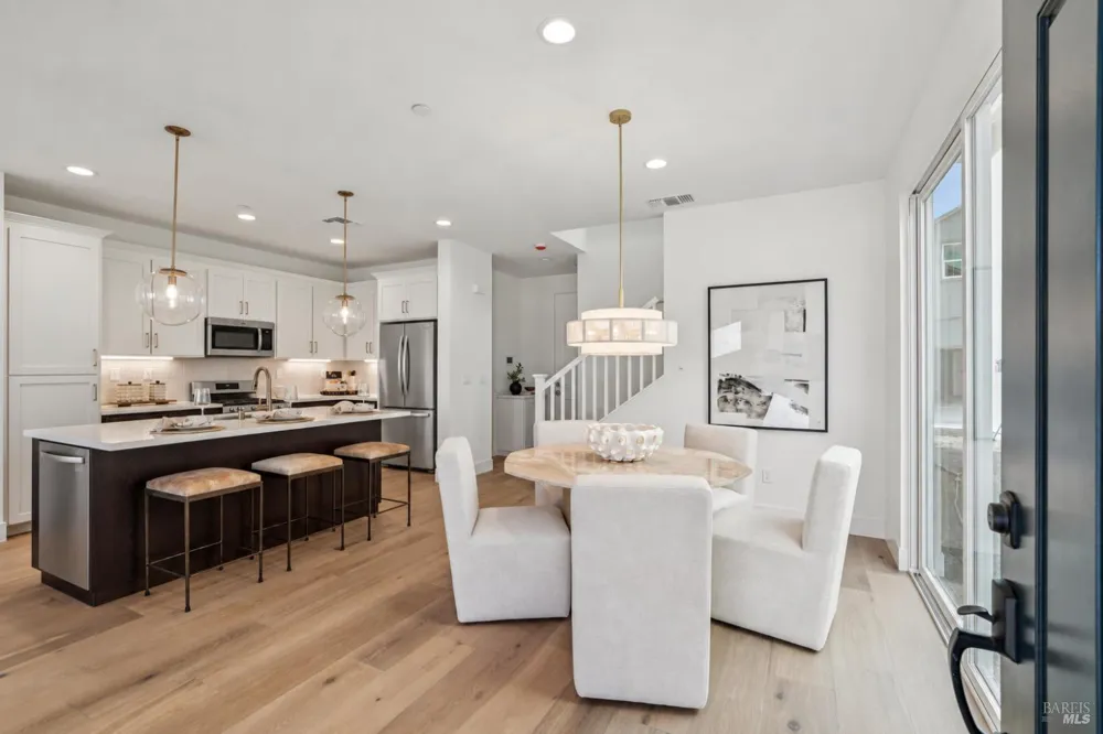 274 Everlove Court Santa Rosa, CA 95403
