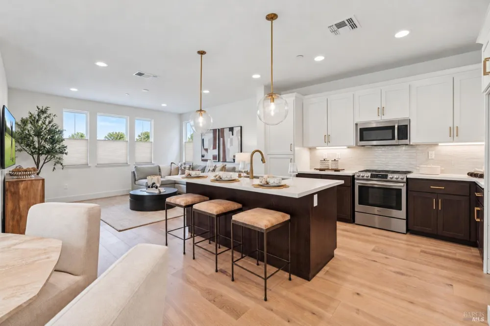 274 Everlove Court Santa Rosa, CA 95403