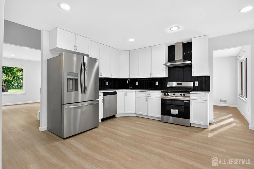 210 Oak Tree Avenue South Plainfield, NJ 07080