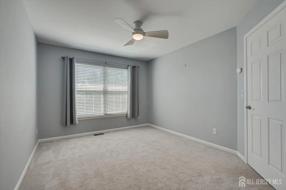 1092 Shadowlawn Drive Green Brook, NJ 08812
